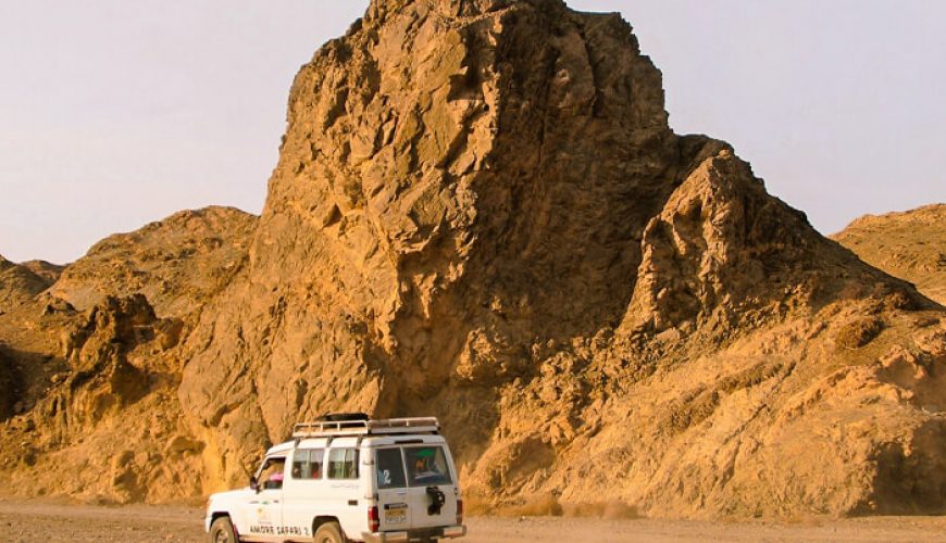 Hurghada Desert Safari by jeep